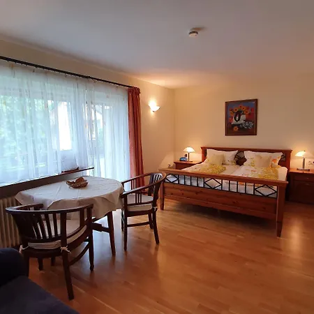 Отель Casa Cristina- Kurpension Und Бад-Кроцинген