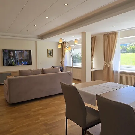 Casa Cristina- Kurpension Und * Бад-Кроцинген