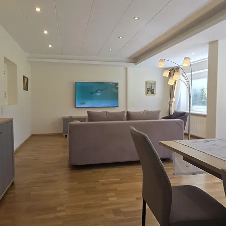 Casa Cristina- Kurpension Und Отель Бад-Кроцинген